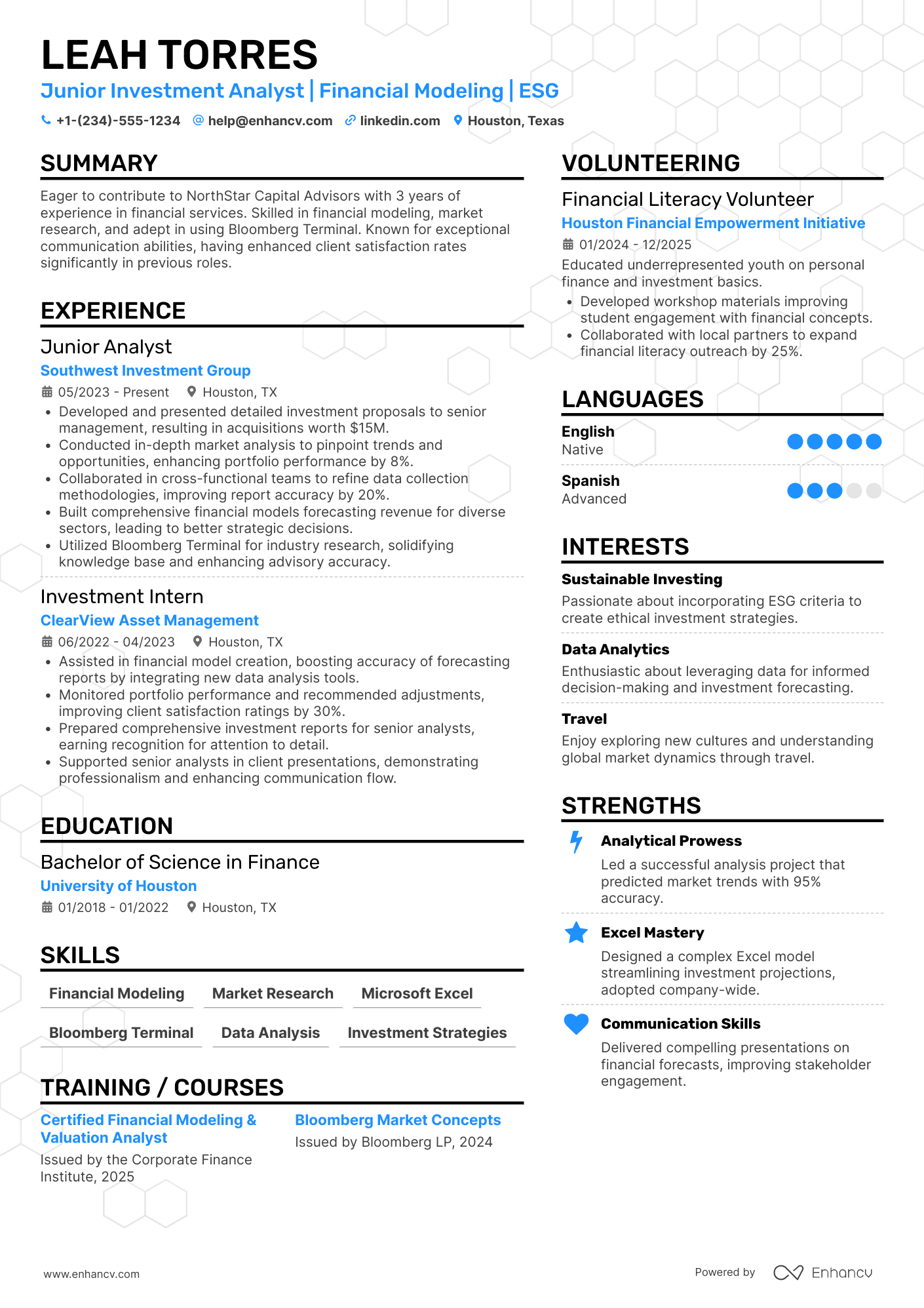 A resume example of a Junior Investment Analyst