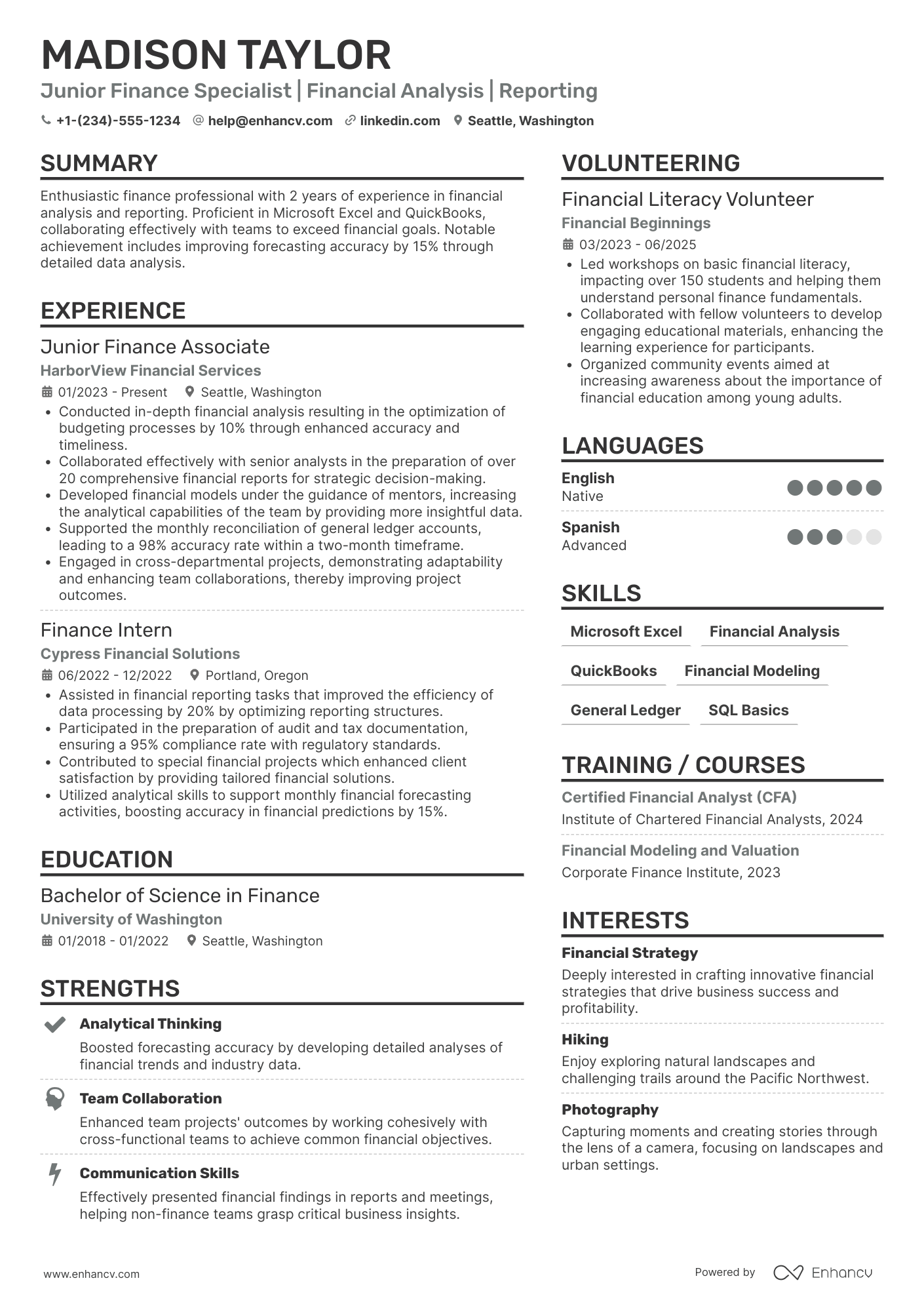 A resume example of a Junior Finance Specialist