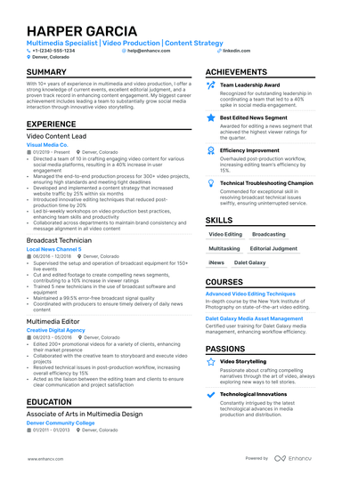 15 Freelancer Resume Examples & Guide for 2024