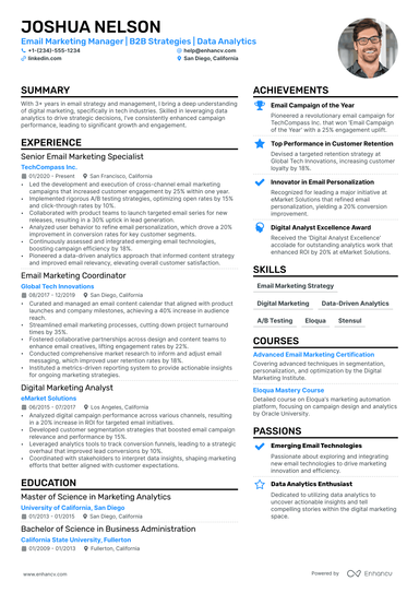 17 Marketing Manager Resume Examples & Guide For 2025