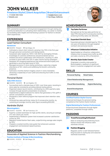 15 Freelancer Resume Examples & Guide for 2024