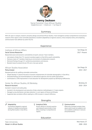 13 Researcher Resume Examples & Guide for 2025