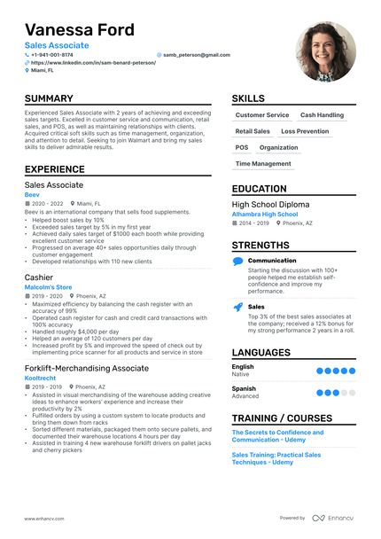 5 Walmart Resume Examples & Guide For 2024