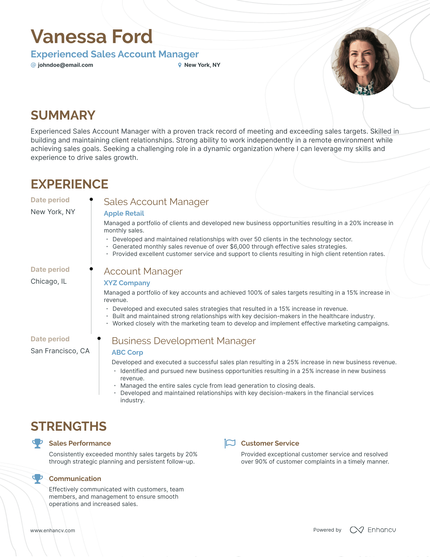 5 Apple Retail Resume Examples & Guide for 2024