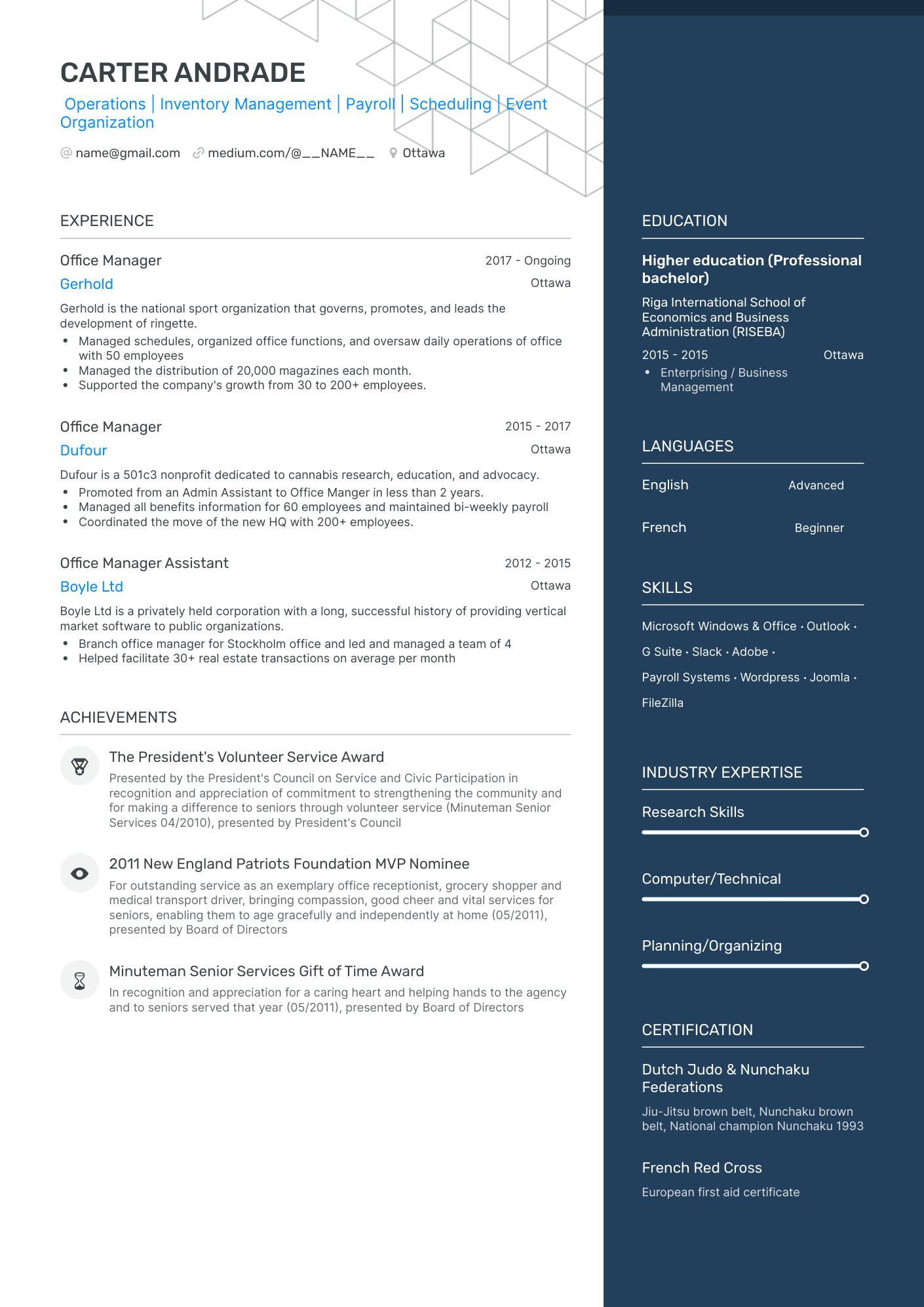 5 Office Manager Resume Examples & Guide for 2023