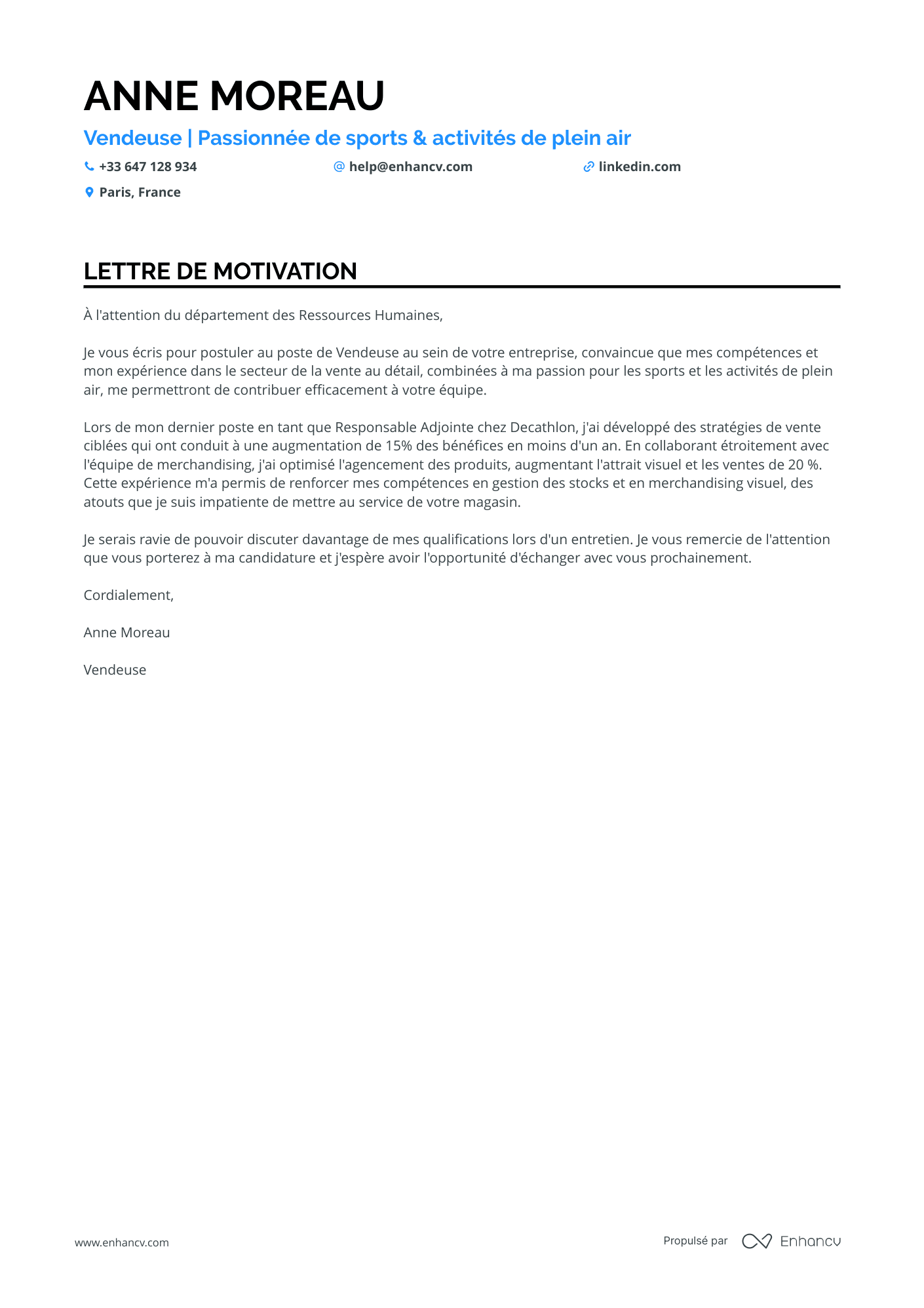 Vendeuse en magasin de sport