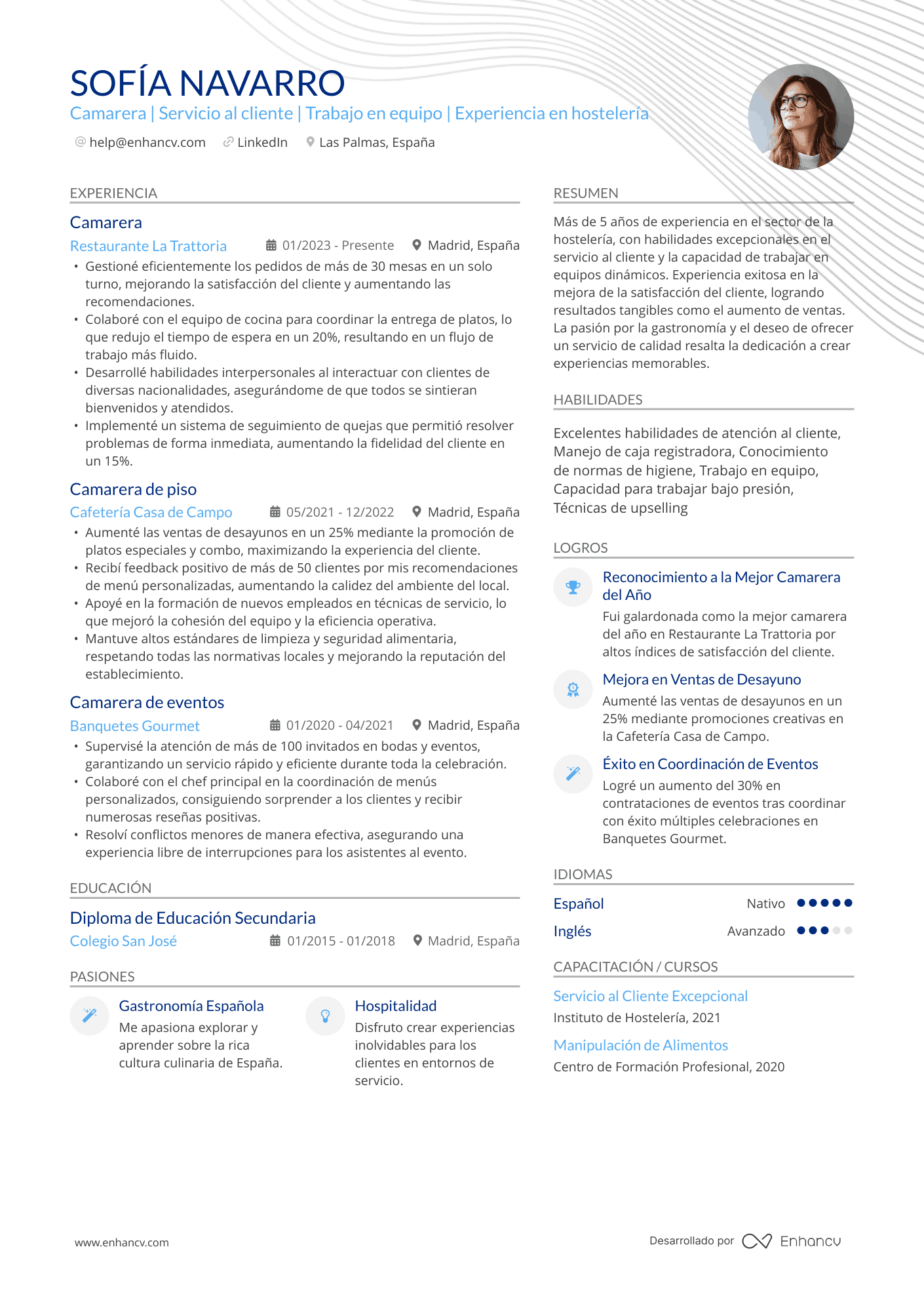 Camarera | Servicio al cliente | Trabajo en equipo | Experiencia en hostelería Ejemplo de CV
