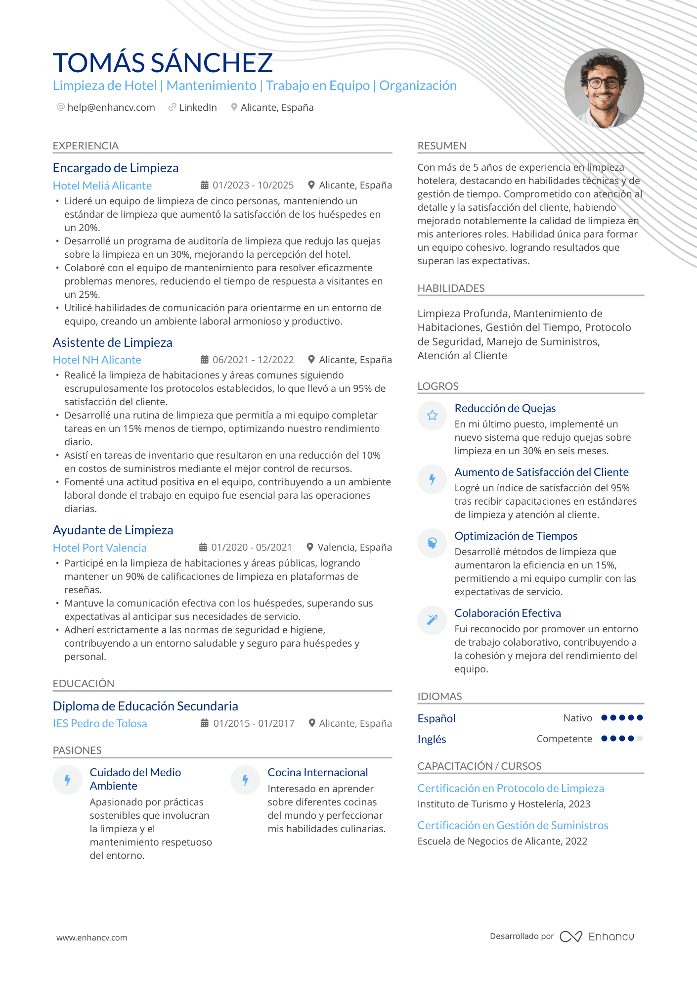 Limpieza de Hotel | Mantenimiento | Trabajo en Equipo | Organización Ejemplo de CV