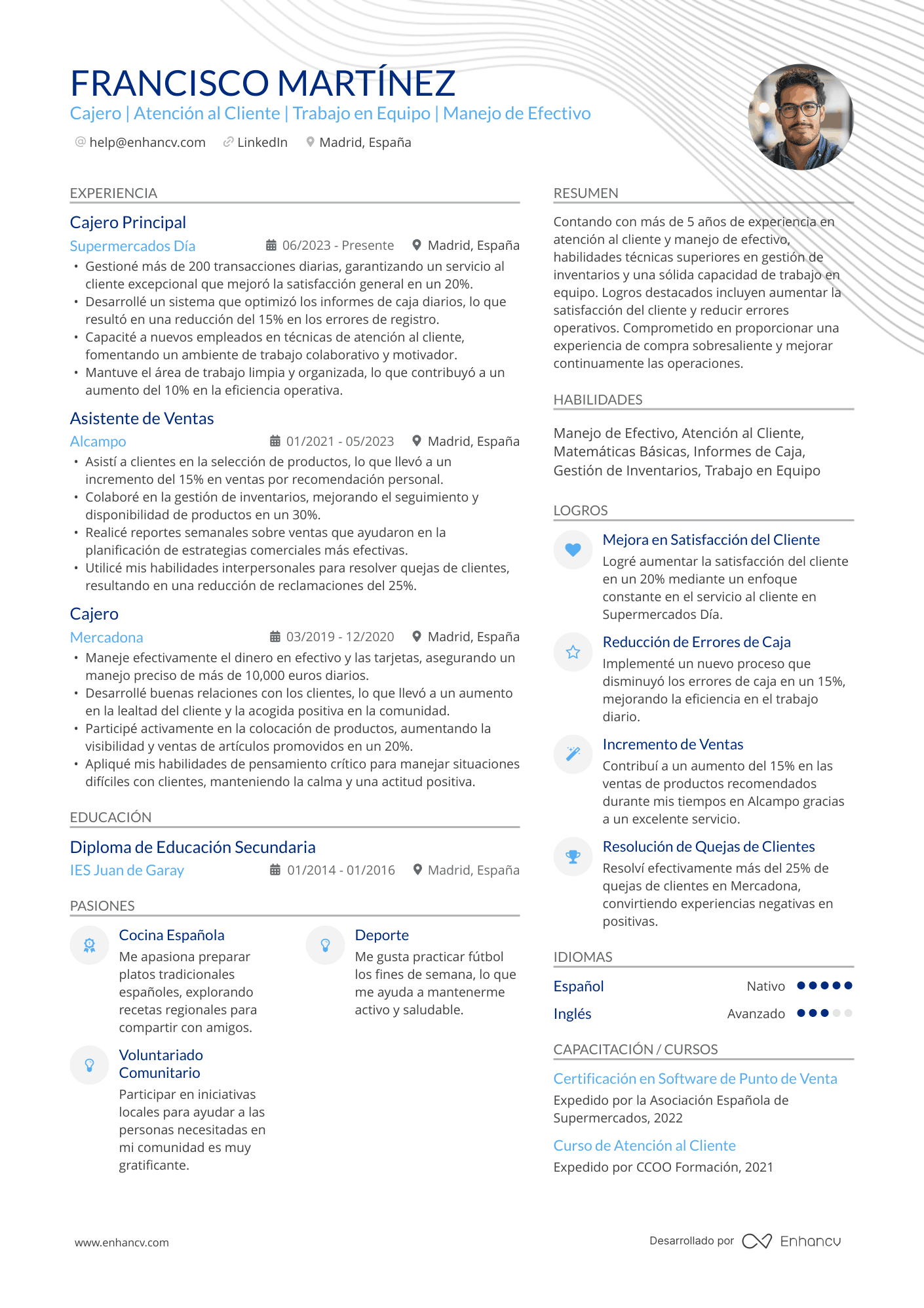 Cajero | Atención al Cliente | Trabajo en Equipo | Manejo de Efectivo Ejemplo de CV