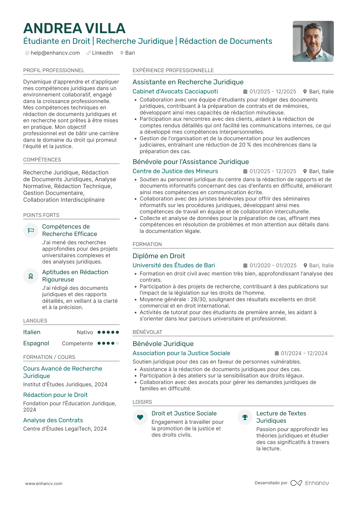 Étudiante en Droit | Recherche Juridique | Rédaction de Documents Esempio di CV