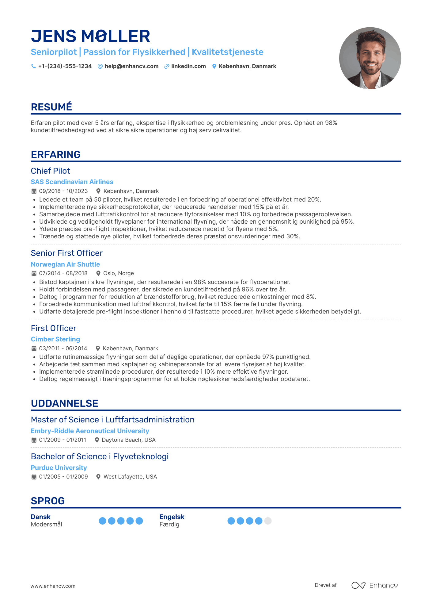 CV til Seniorpilot Resume Example