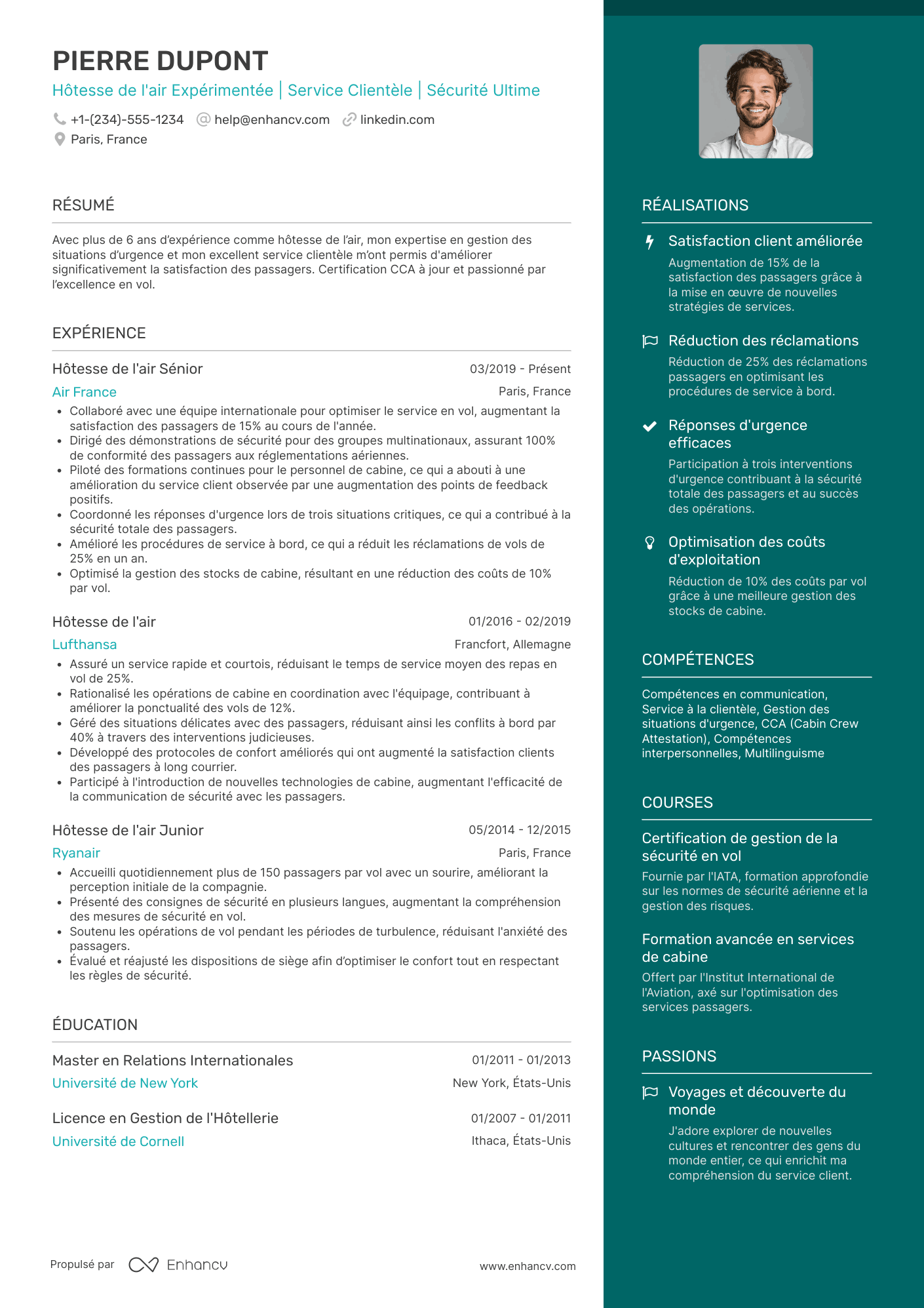 Exemple de CV d’hôtesse de l'air avec expérience Resume Example