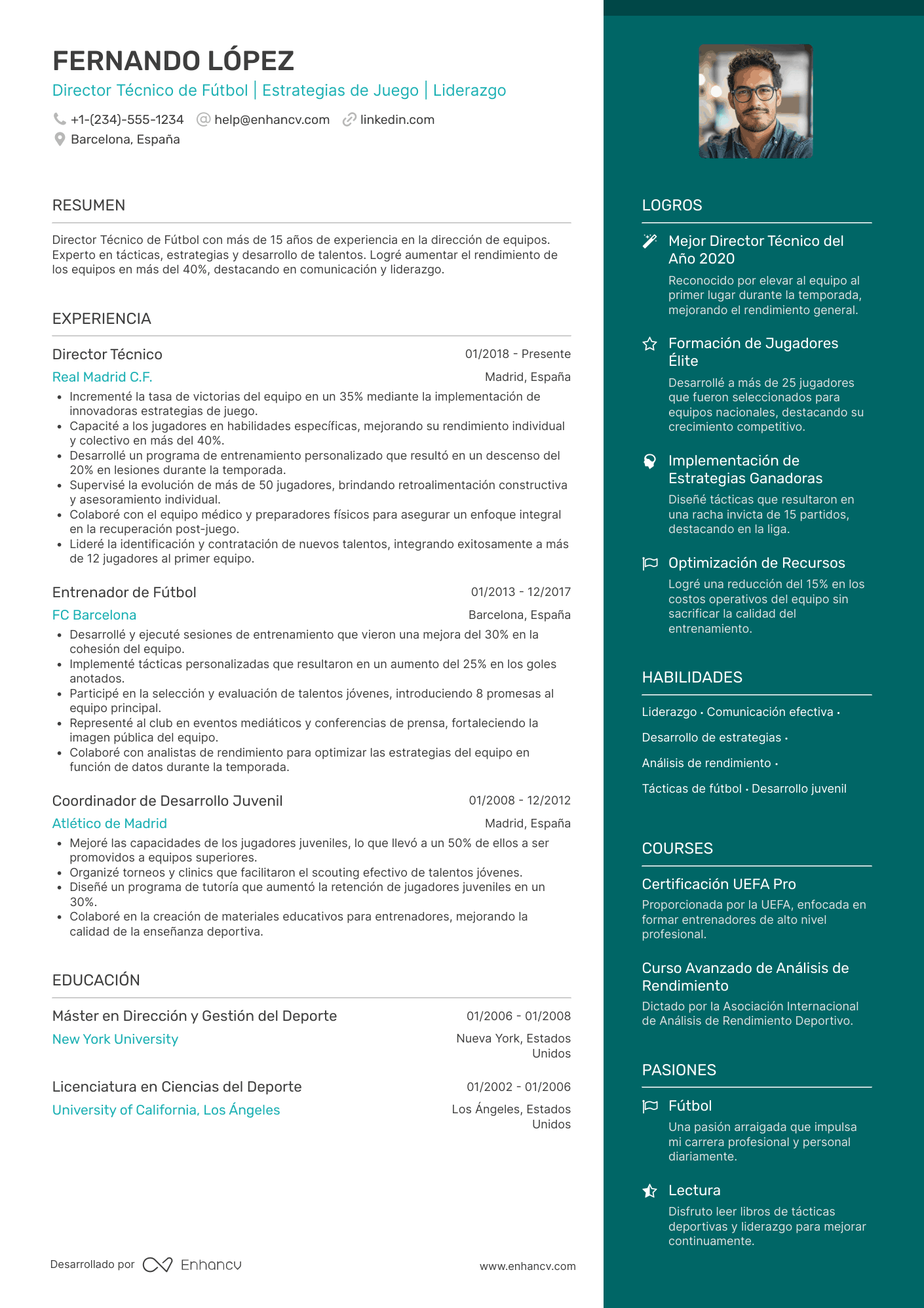 Ejemplo de currículum de director técnico de fútbol Resume Example