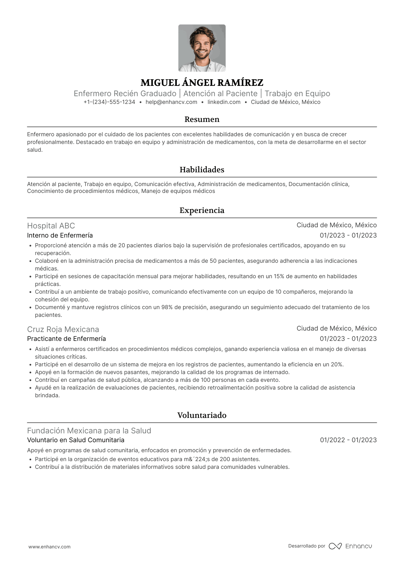 Ejemplo de currículum de enfermera recién graduada Resume Example