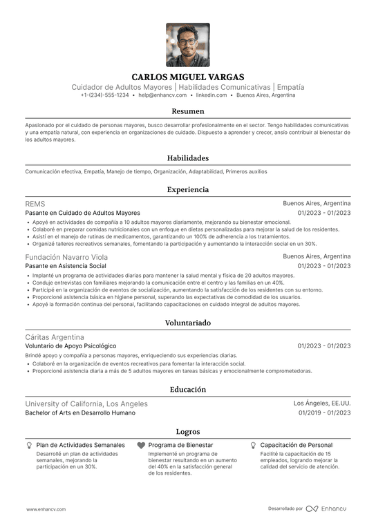 Cuidadora de adultos mayores sin experiencia Resume Example