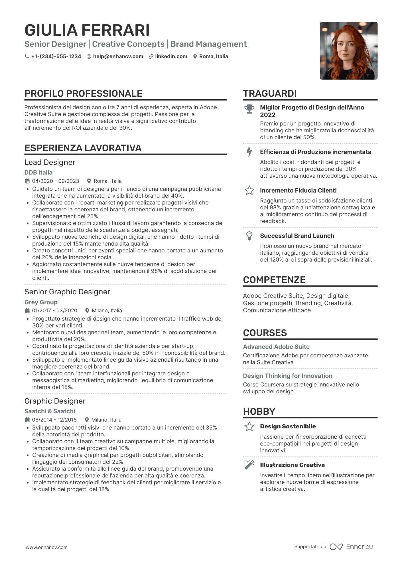 Esempio di CV Senior Designer Resume Example