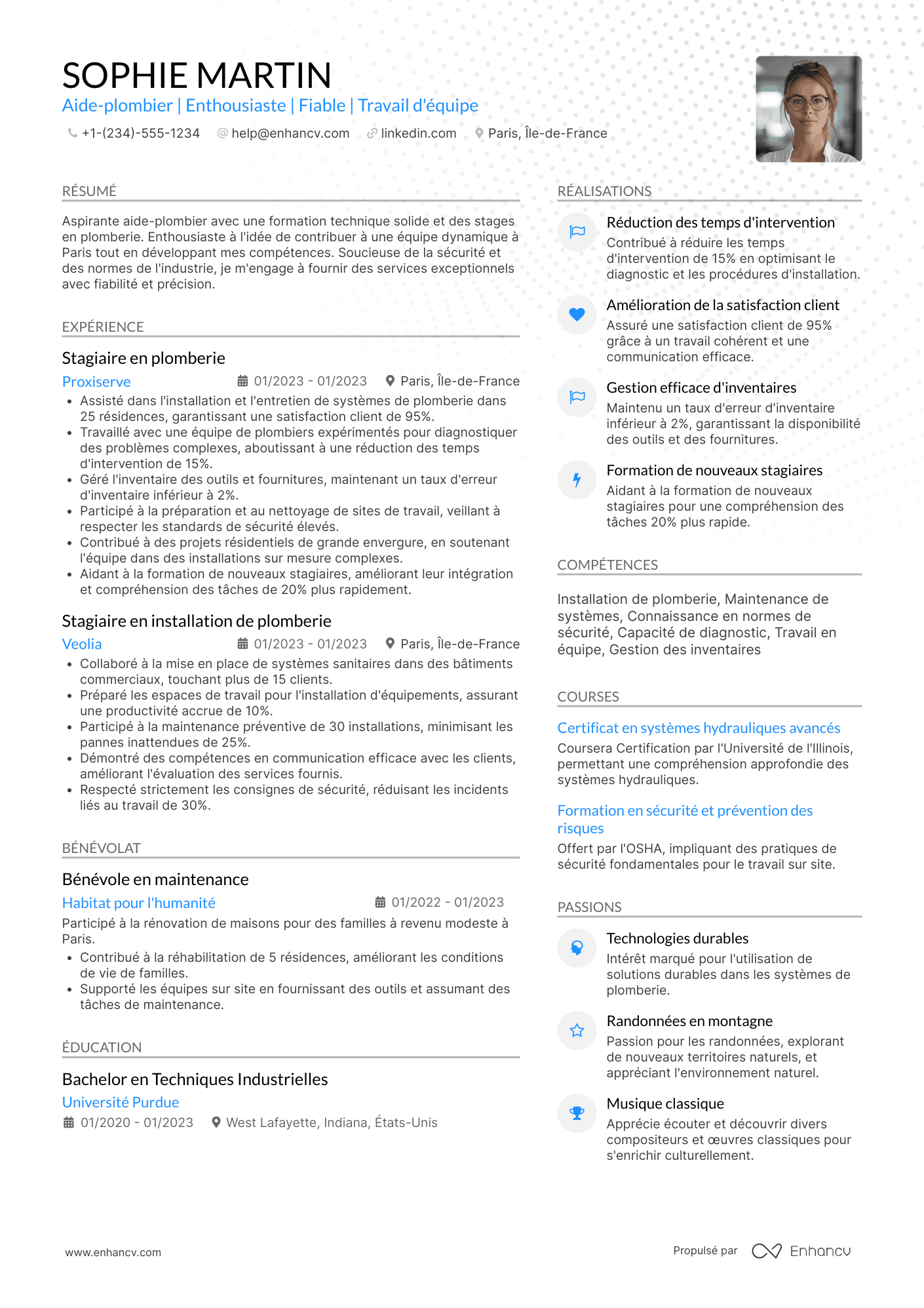 Exemple de CV d’aide plombier Resume Example