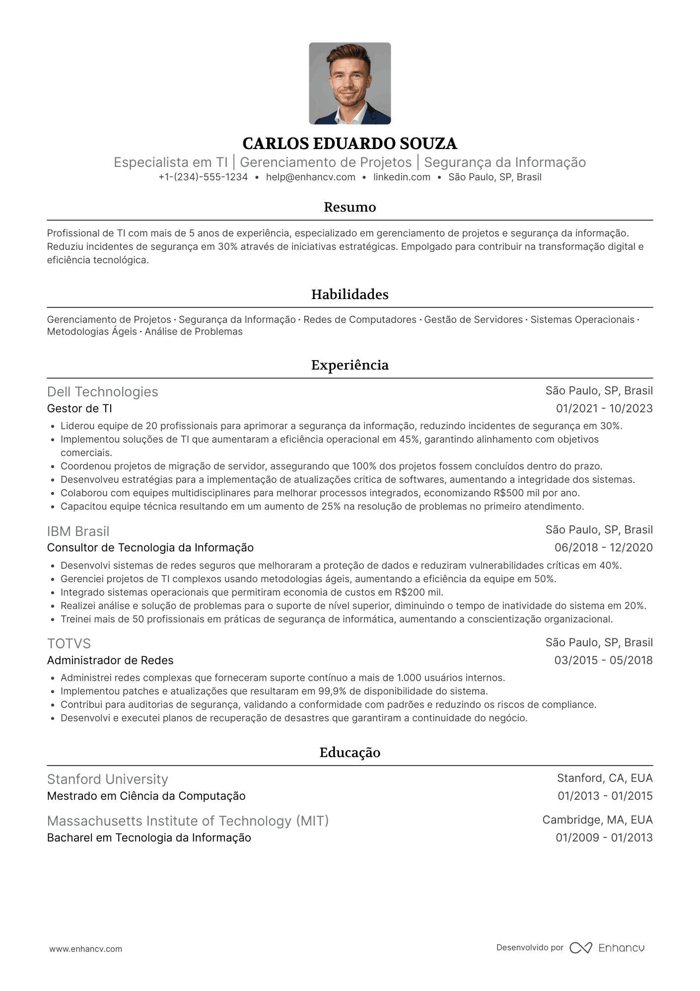 Currículo área TI Resume Example