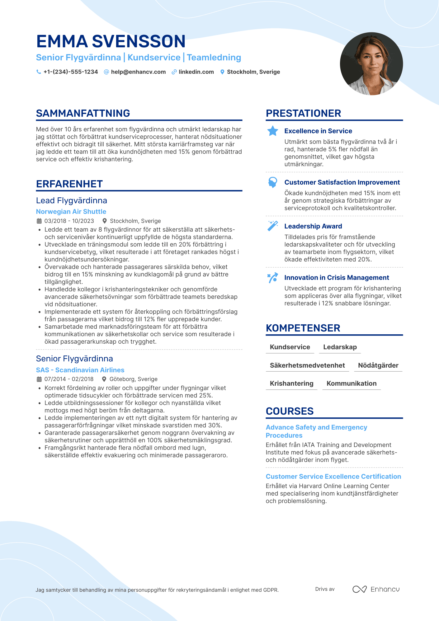 CV för Senior Flygvärdinna Resume Example