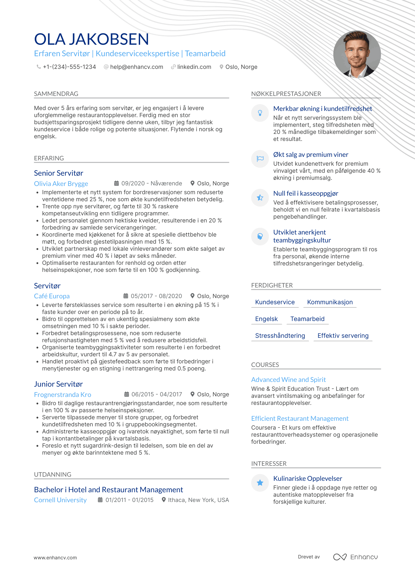 CV for Restaurantmedarbeider Servitør Resume Example