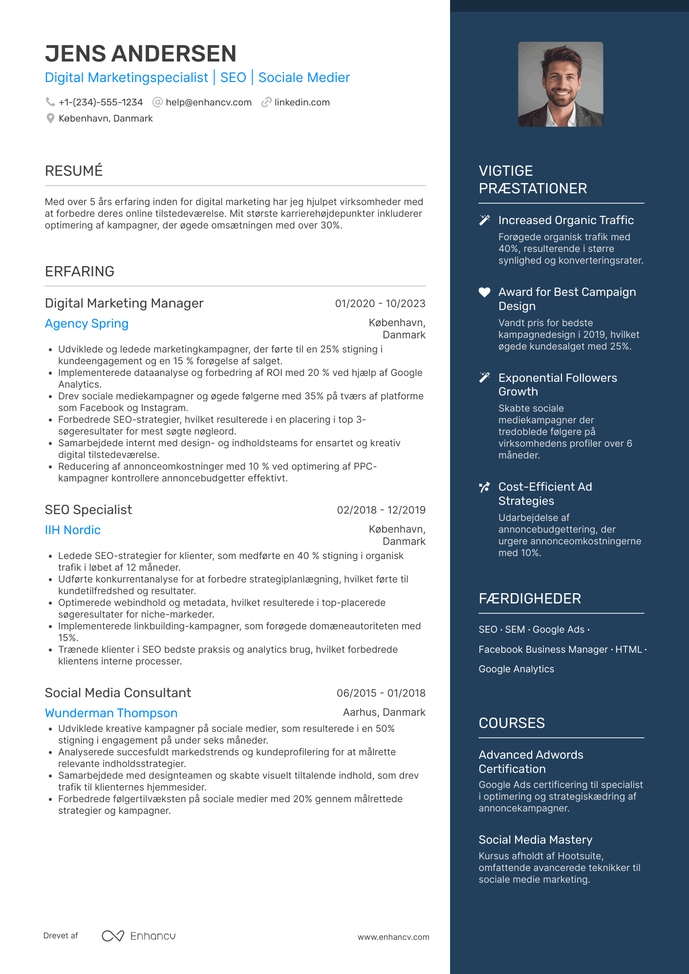 CV til Digital marketingspecialist Resume Example