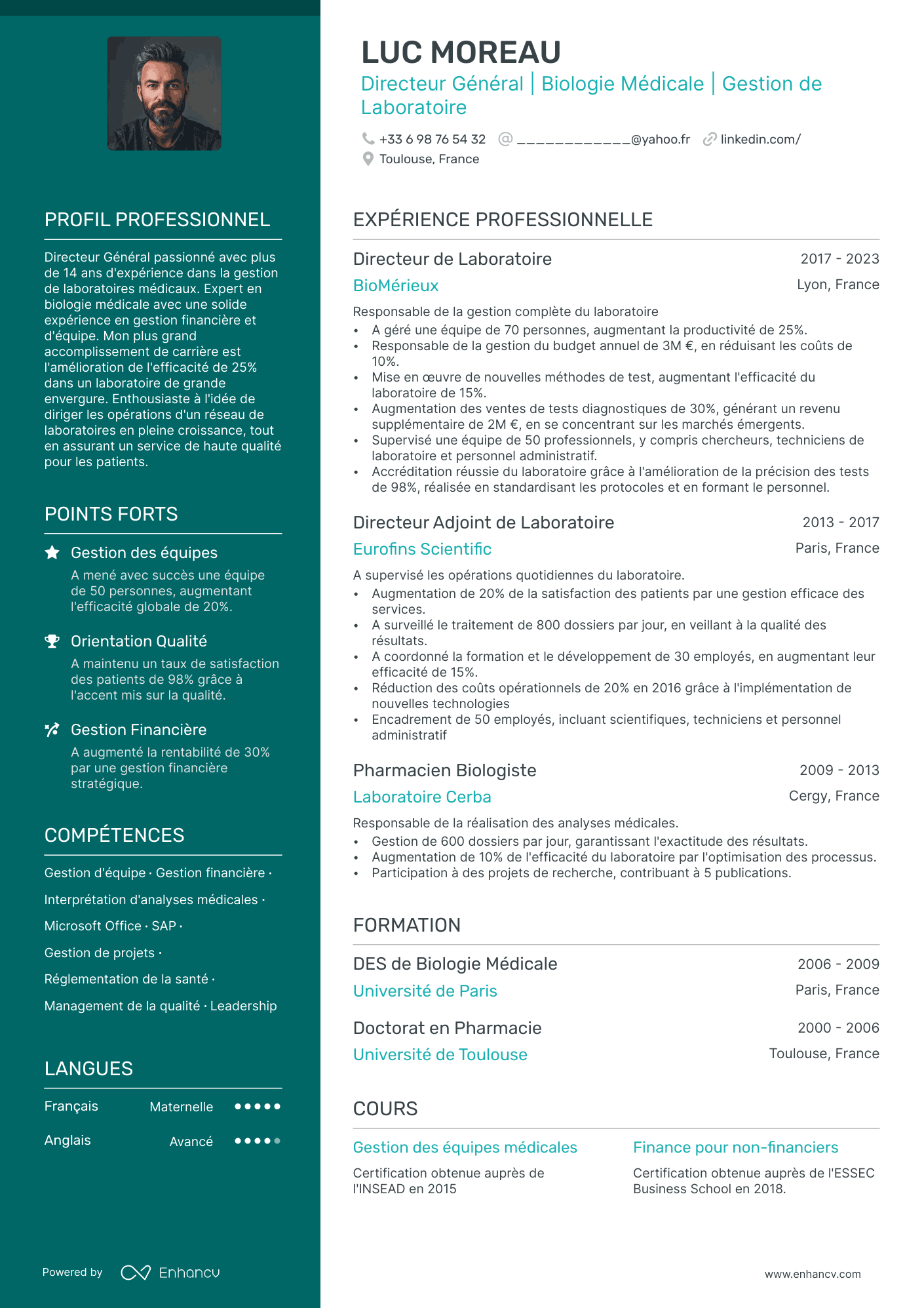Exemple de modèle de CV intitulé Raffiné, montrant une mise en page élégante et professionnelle.