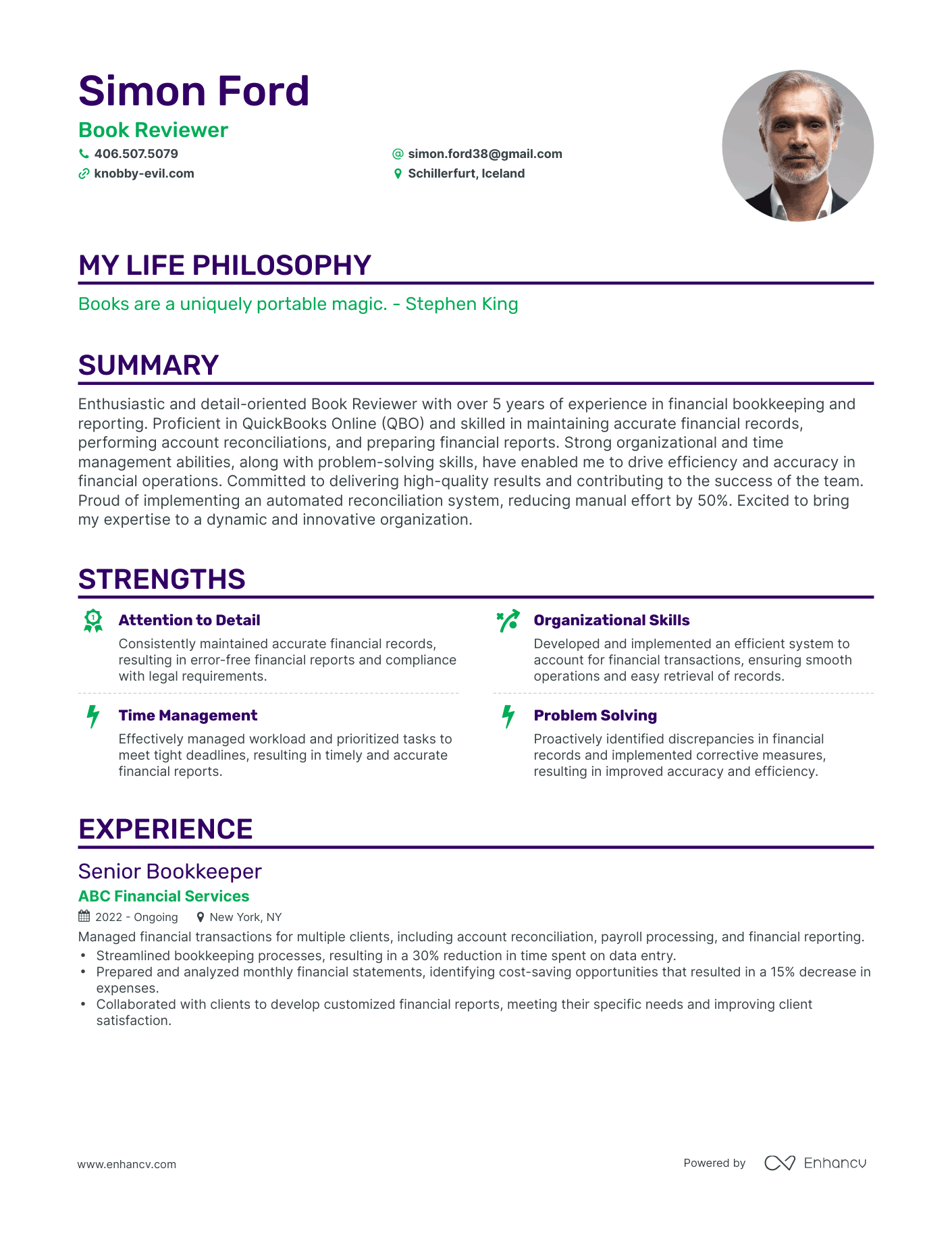 Creative Book Reviewer Resume Example