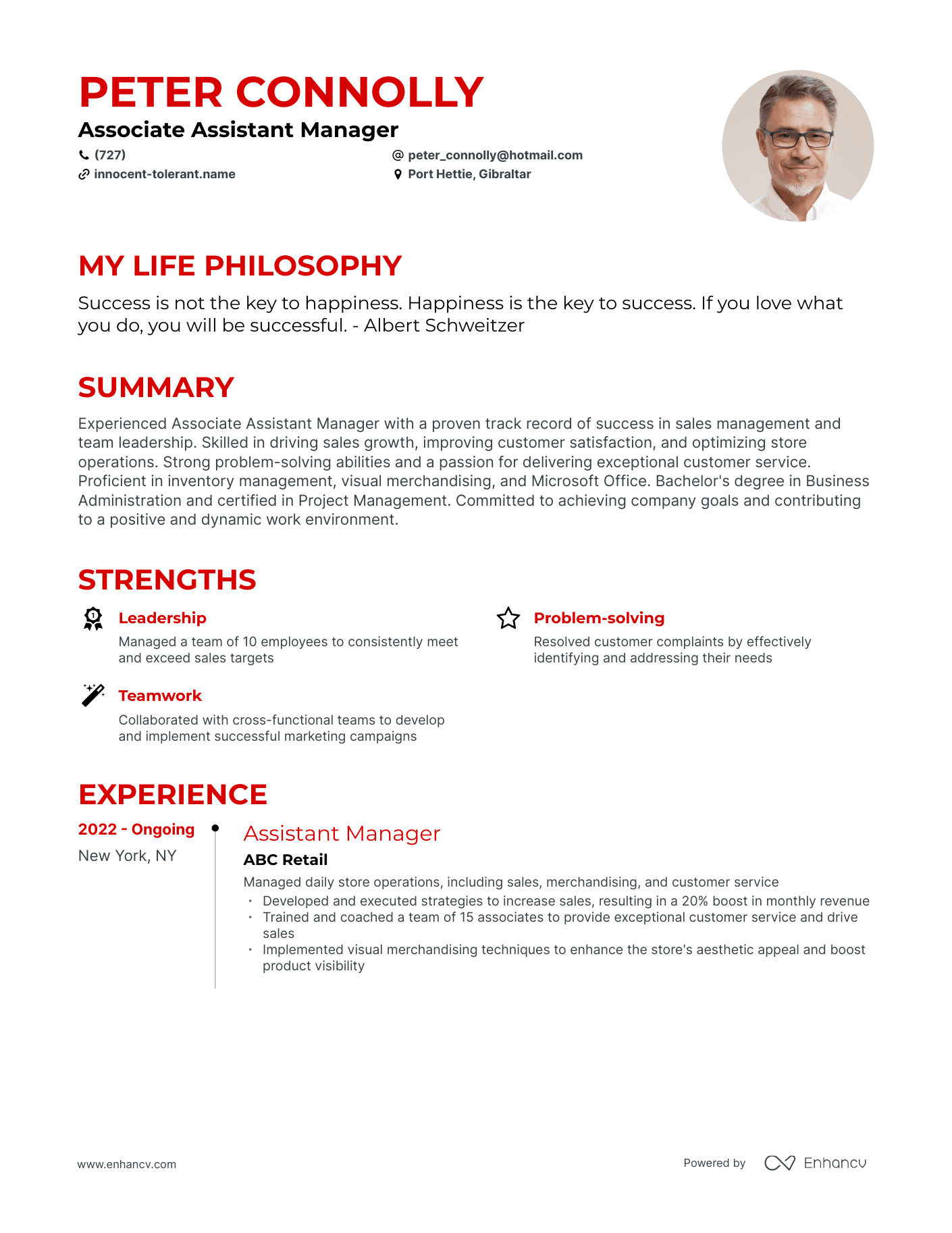 Creative Associate Assistant Manager Resume Example