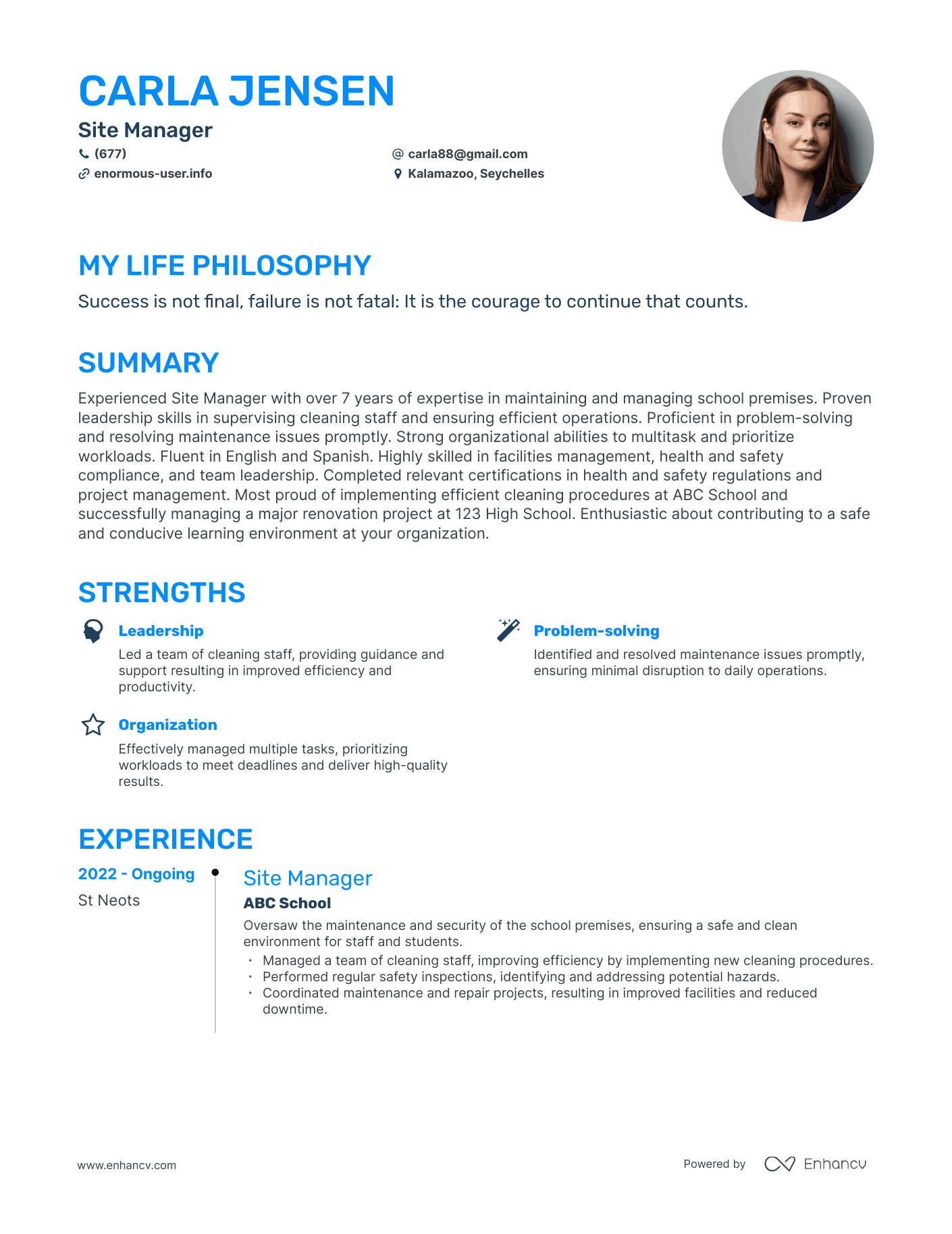 Creative Site Manager Resume Example