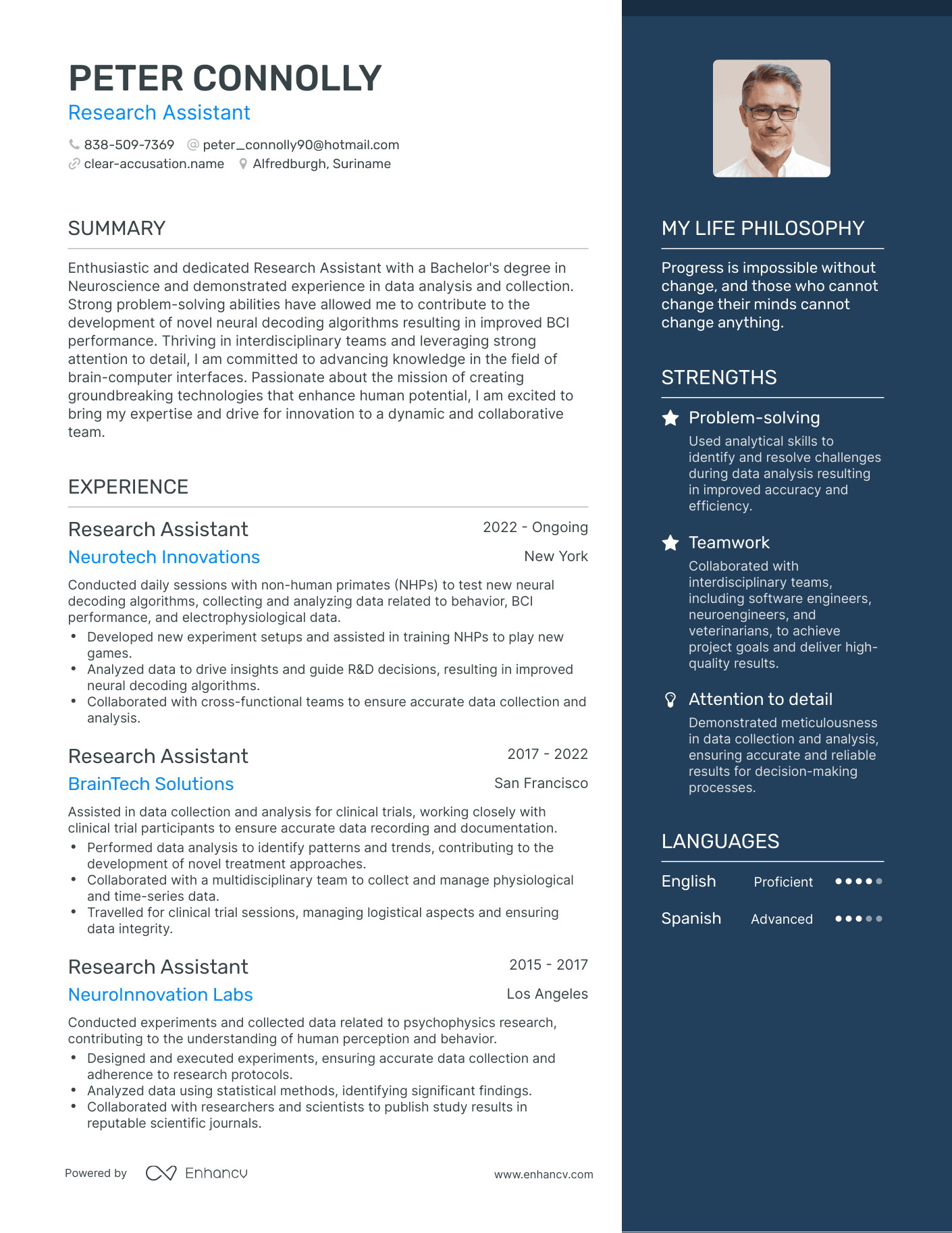 Modern Research Assistant Resume Example