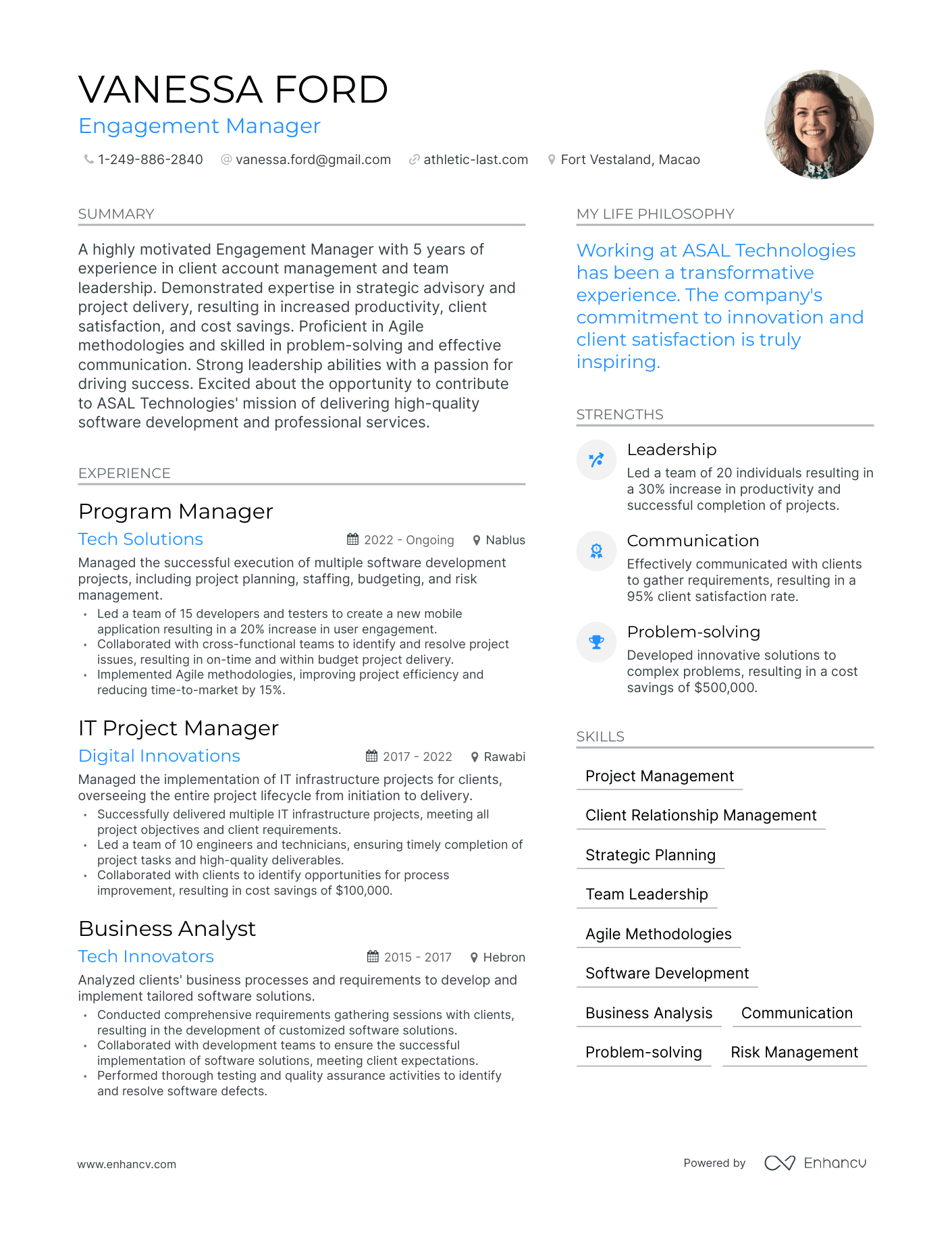 Modern Engagement Manager Resume Example