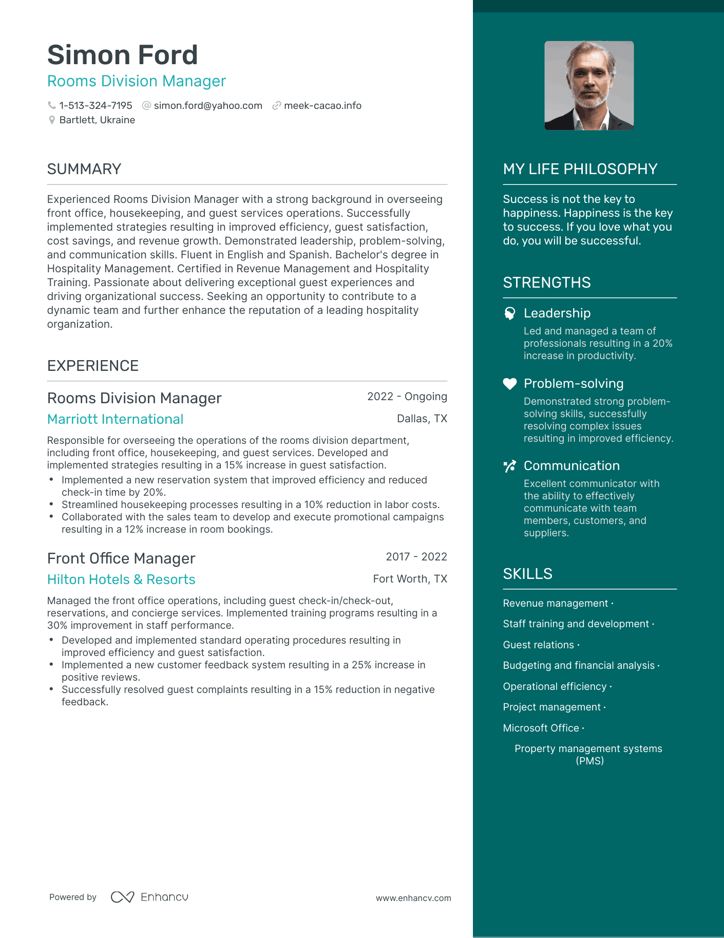 Modern Rooms Division Manager Resume Example
