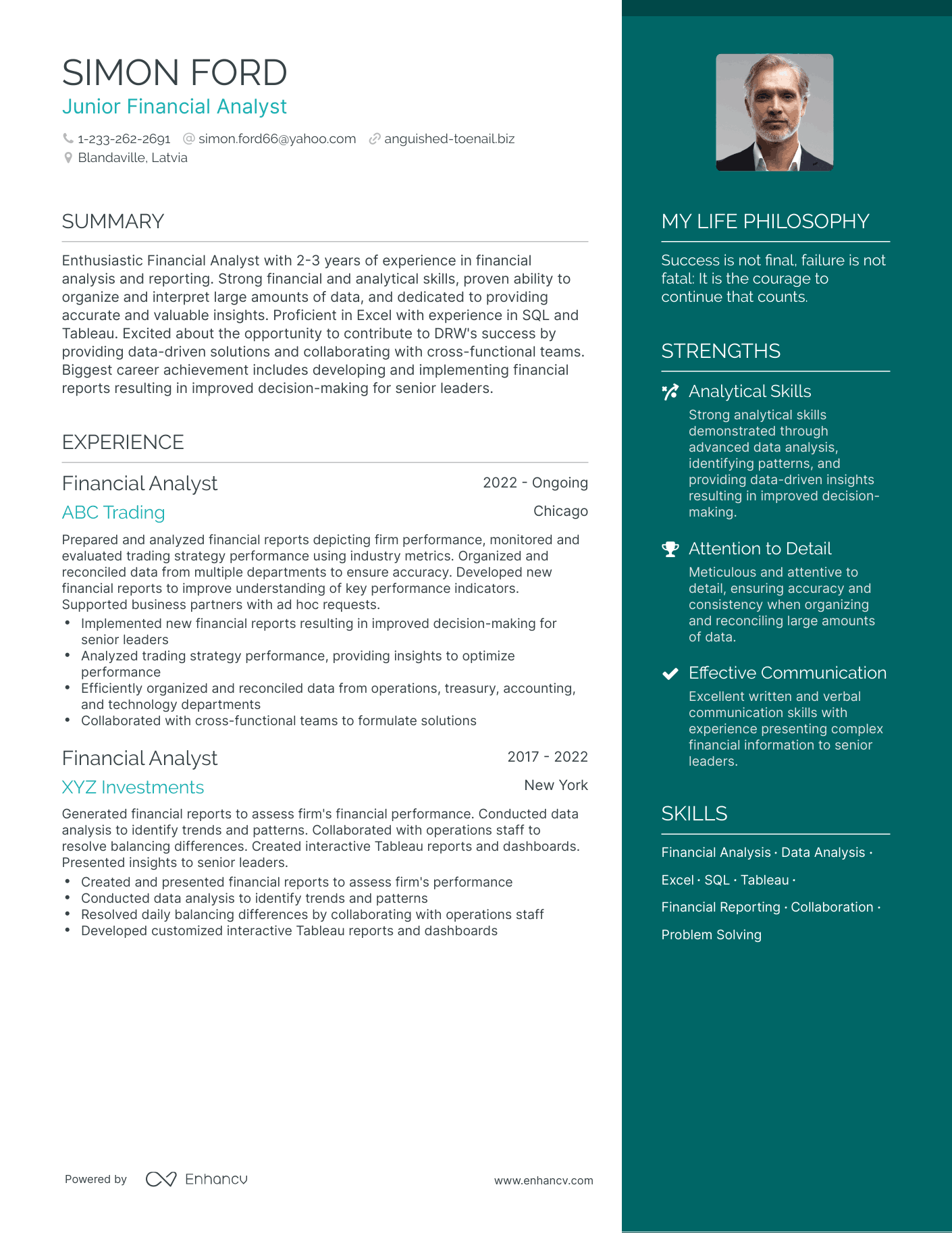 Junior Financial Analyst resume example