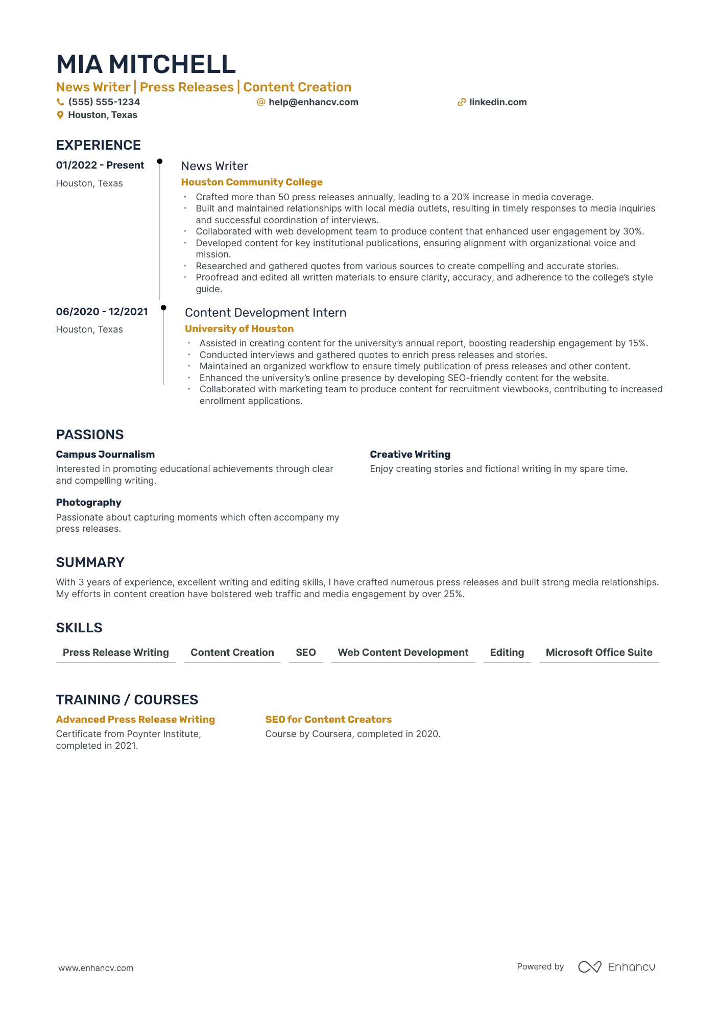 News Writer resume example