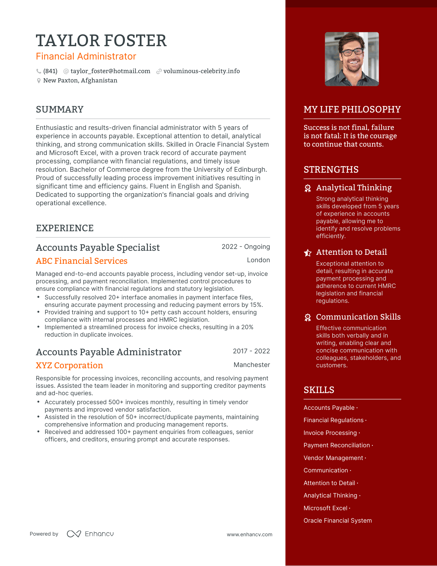 Modern Financial Administrator Resume Example